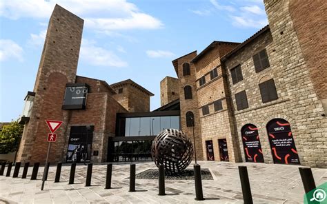 About The Outlet Village .